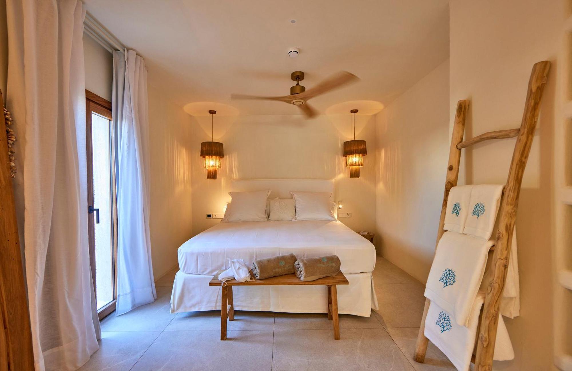 Mar Suites Formentera By Universal Beach Hotels Es Pujols Exterior foto